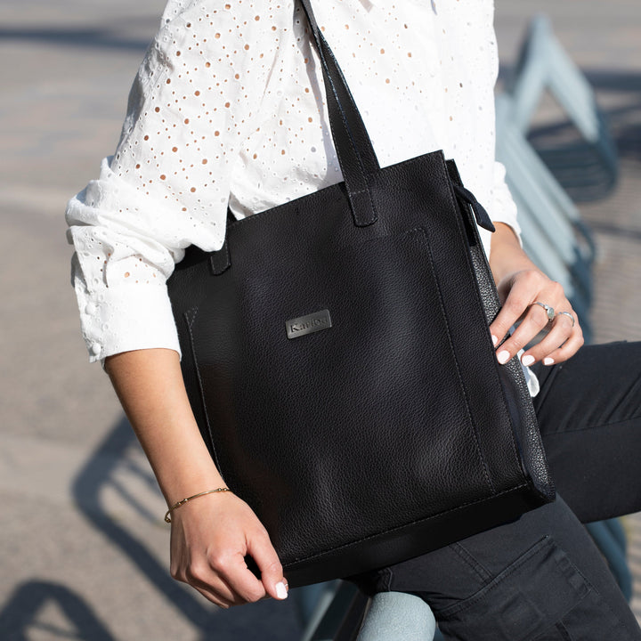 Maria Negra Handbag