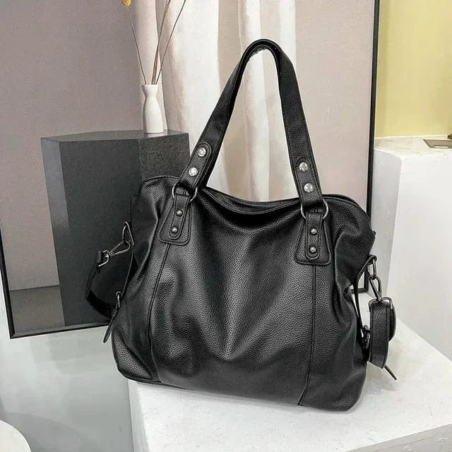 Elegant and multifunctional leather shoulder bag