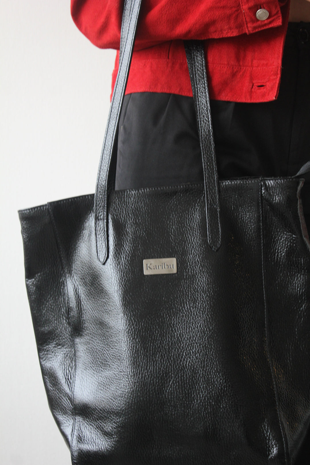 Jacinta Black Shiny Wallet