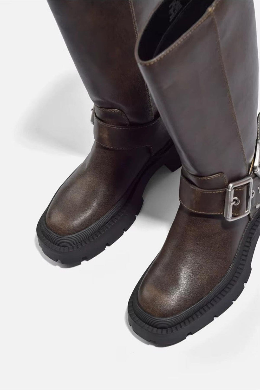 Knee-High Chunky Flat Boots – Retro Buckle