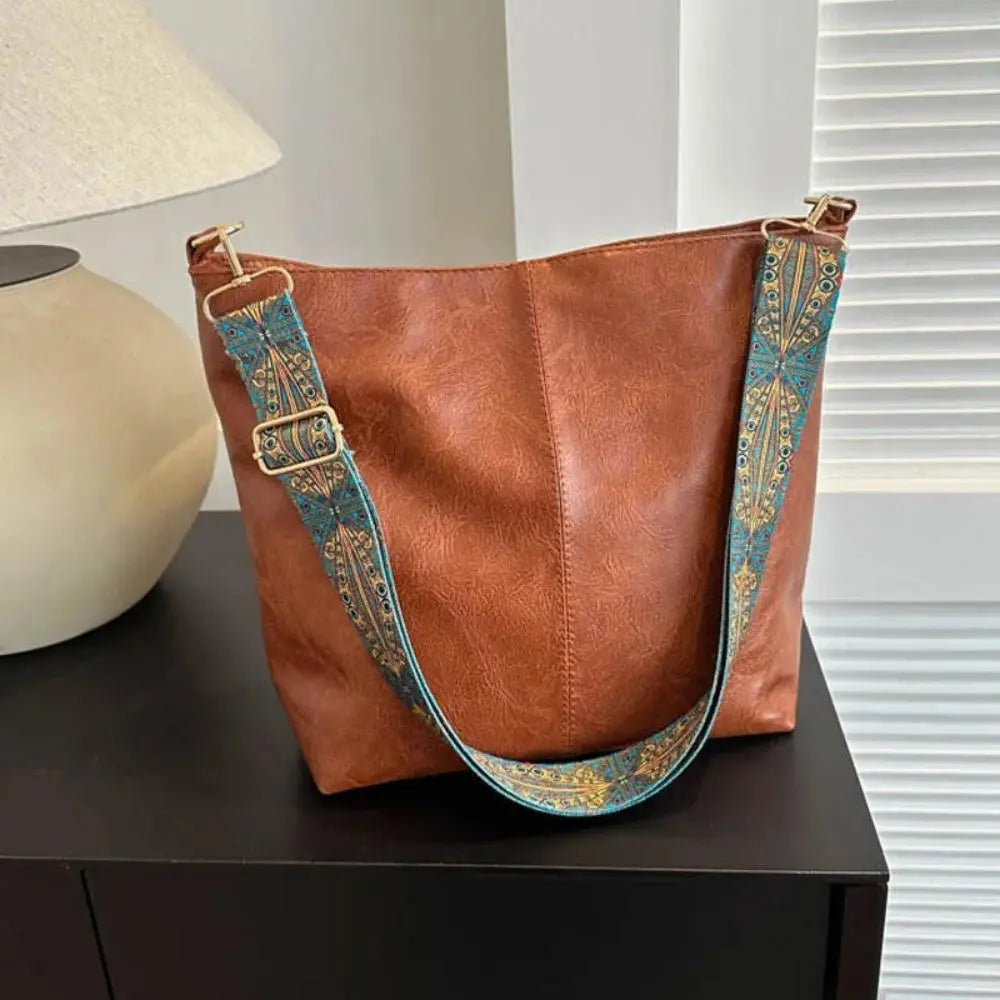 MONIKA'S BAGS - Shoulder Bag with Decor - My Favorite