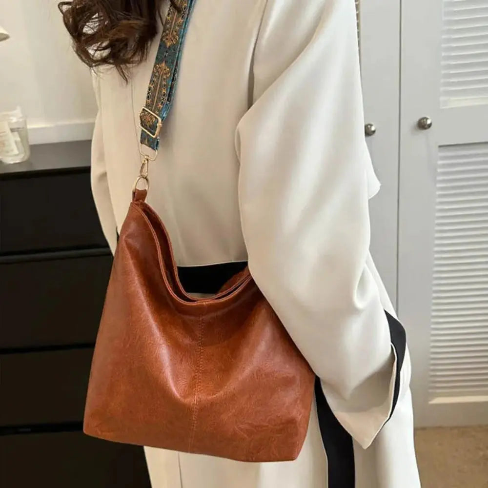 MONIKA'S BAGS - Shoulder Bag with Decor - My Favorite