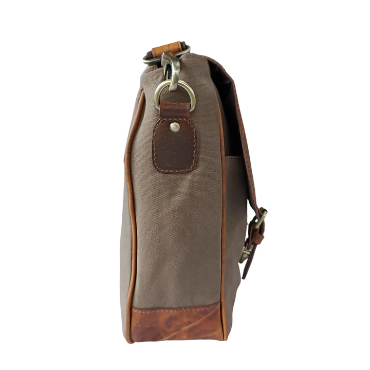 Braun Leather Laptop Bag made of Canvas for Hunters