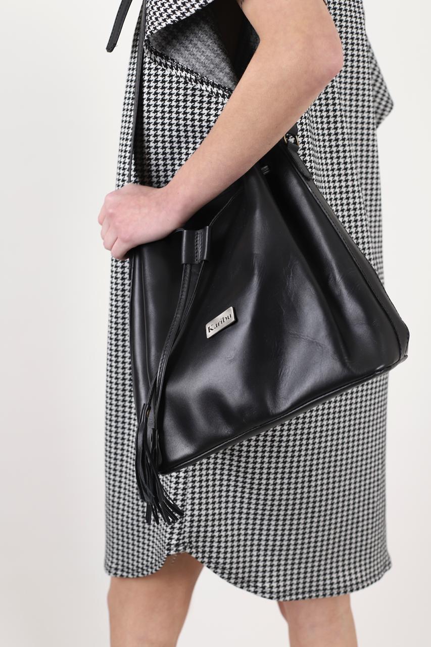 Ignacia Schwarze Handbag