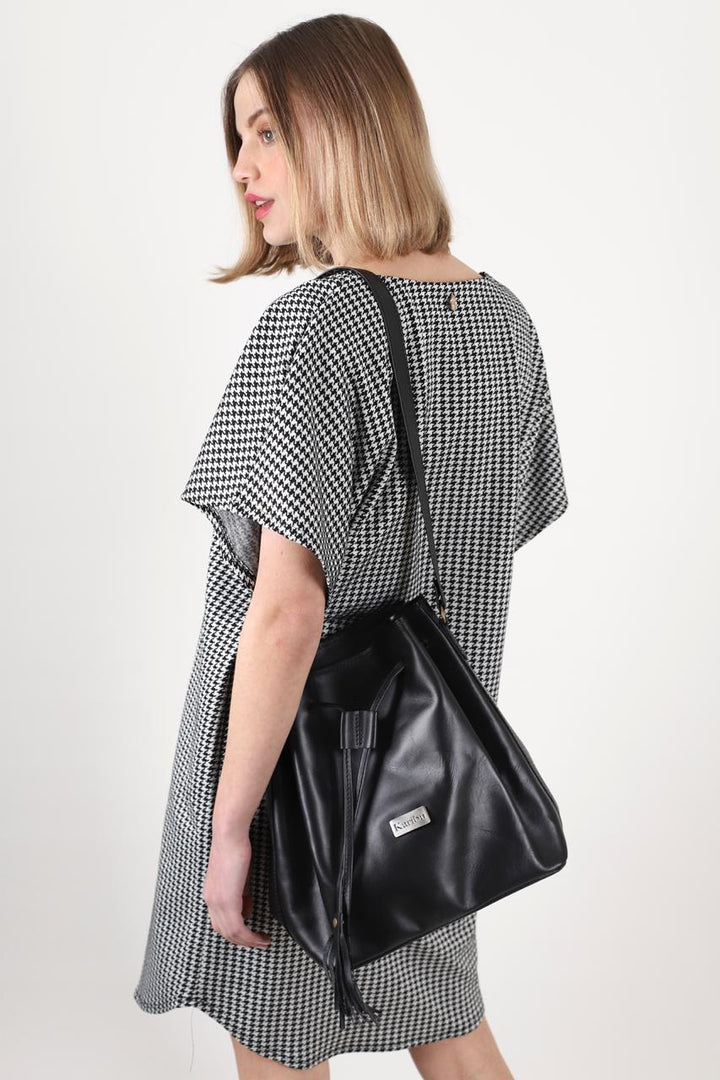 Ignacia Schwarze Handbag